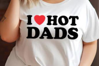 I love Hot Dads tee product image 2